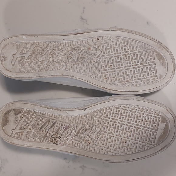 Tommy hilfiger tennis shoes - Picture 2 of 5